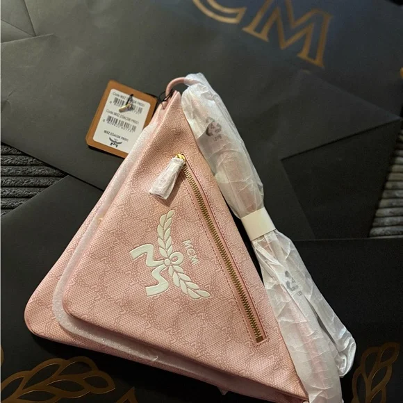 MCM Blush Pink Crossbody Bag Himmel Triangle Pouch in Lauretos - NWT - Picture 8 of 10